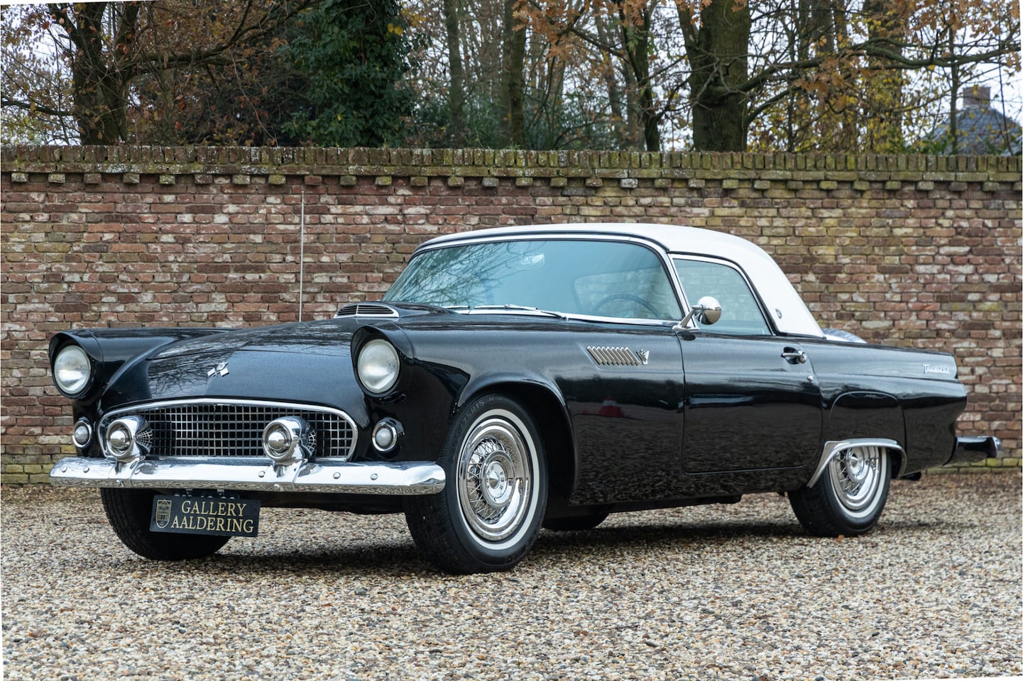 Ford Thunderbird - Convertible Coupé "Continental kit" In restored condition, Equipped with the "Continental - AutoWereld.nl