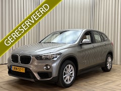 BMW X1 - sDrive20i Leder / Navigatie / Cruise / Afn. Trekhaak / PDC / 17'' LMV