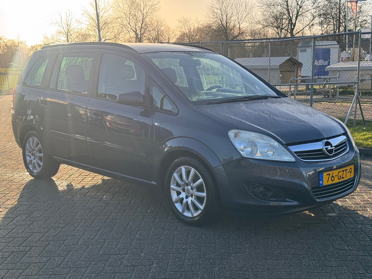 Opel Zafira - 2.2 Temptation uit 2008 7Pers - AutoWereld.nl
