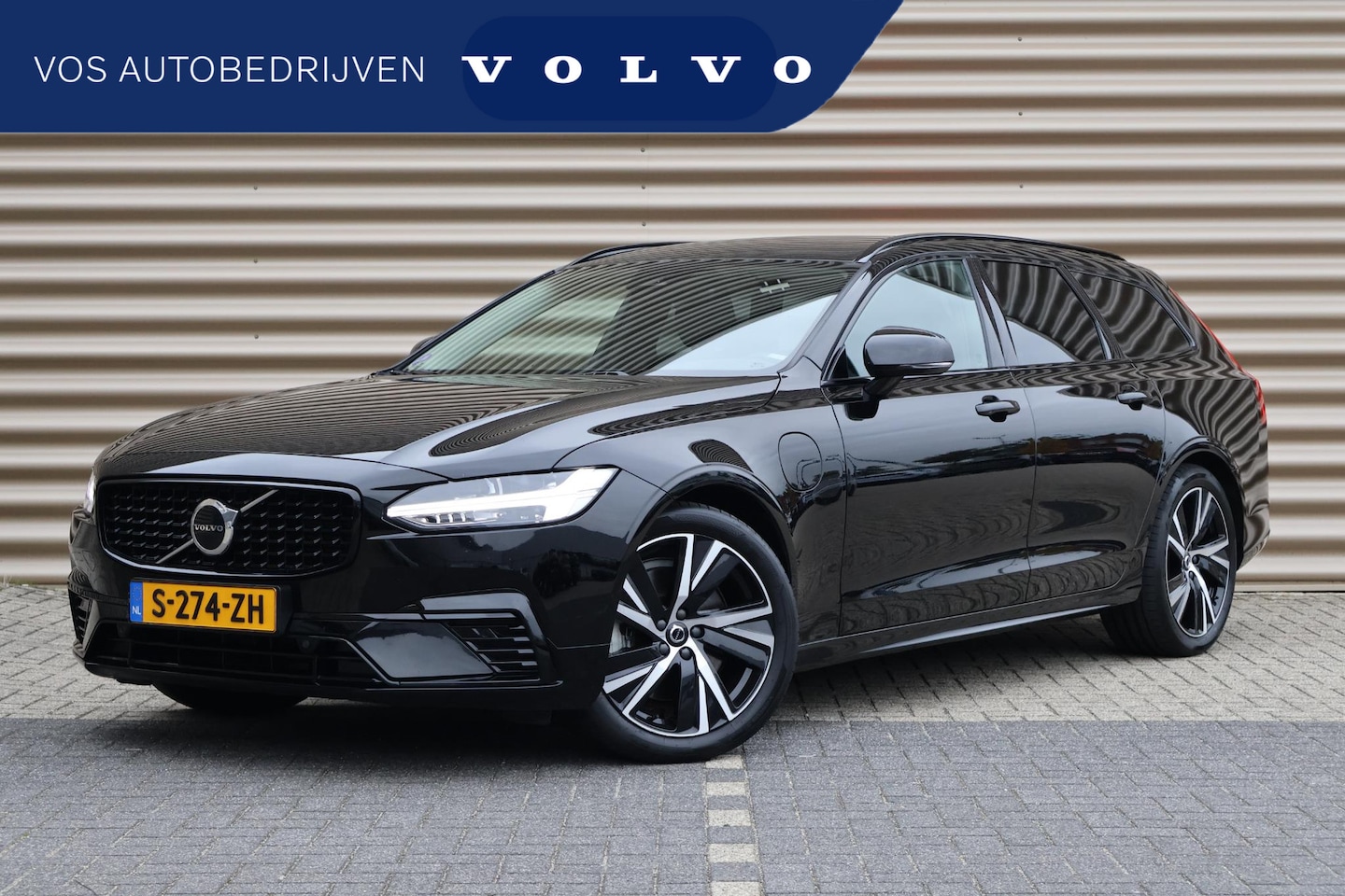 Volvo V90 - T6 Plug-in hybrid AWD Plus Dark | Harman Kardon audio | Getint glas - AutoWereld.nl