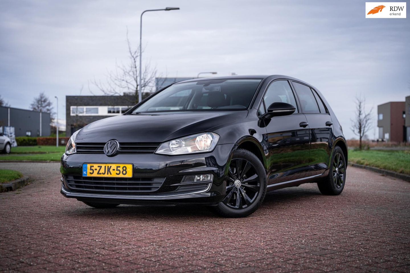 Volkswagen Golf - 1.2 TSI Business Edition 1.2 TSI Business Edition - AutoWereld.nl
