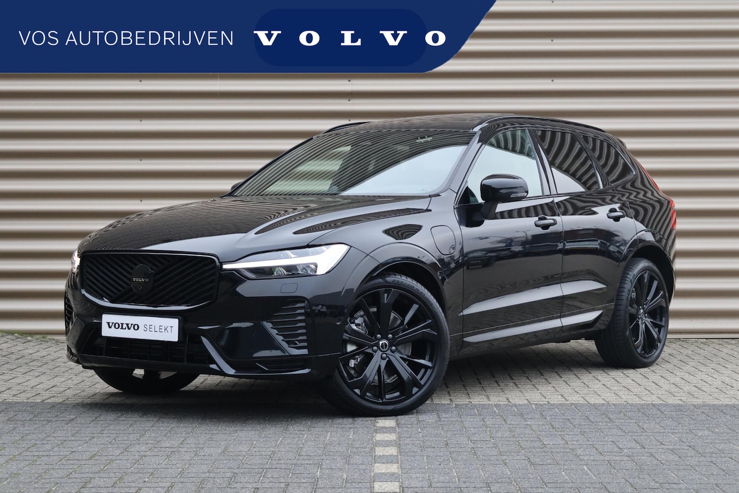 Volvo XC60 - T8 Plug-in hybrid AWD Ultra Black Edition | FULL OPTION | Luchtvering | Bowers & Wilkins | - AutoWereld.nl
