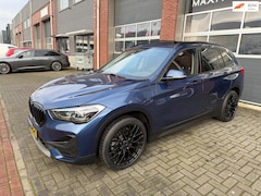 BMW X1 - XDrive25e High Executive LED Pano Navi Camera ACC PDC