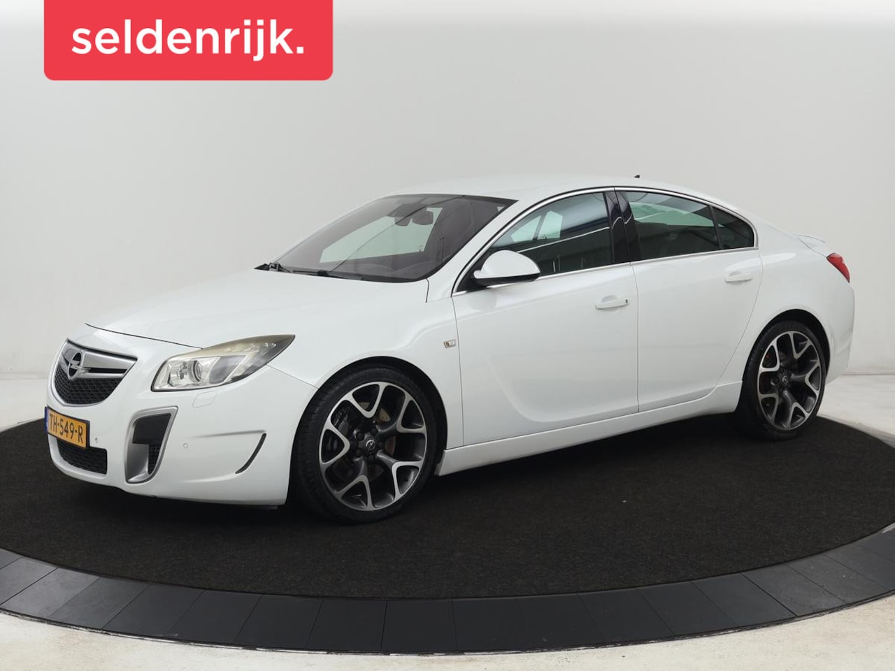 Opel Insignia - 2.8 T OPC 4x4 | Cruise Control | LMV 20 inch | Navigatie | Climate Control | Bleutooth - AutoWereld.nl