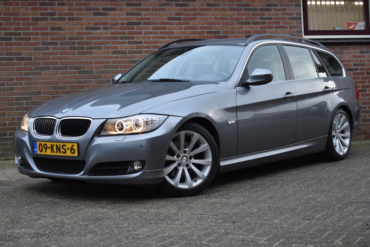 BMW 3-serie Touring - 325i Business Line '10 Xenon Leder Clima Cruise Inruil mogelijk - AutoWereld.nl
