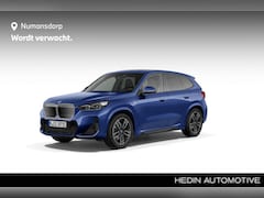 BMW iX1 - eDrive20 | M-Sport | Panorama | 19'' | Camera | Harman/Kardon