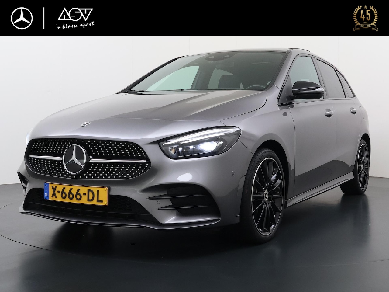 Mercedes-Benz B-klasse - 250 e AMG Line | Trekhaak Wegklapbaar | Panorama - Schuifdak | 19" Multispaaks AMG Velgen - AutoWereld.nl