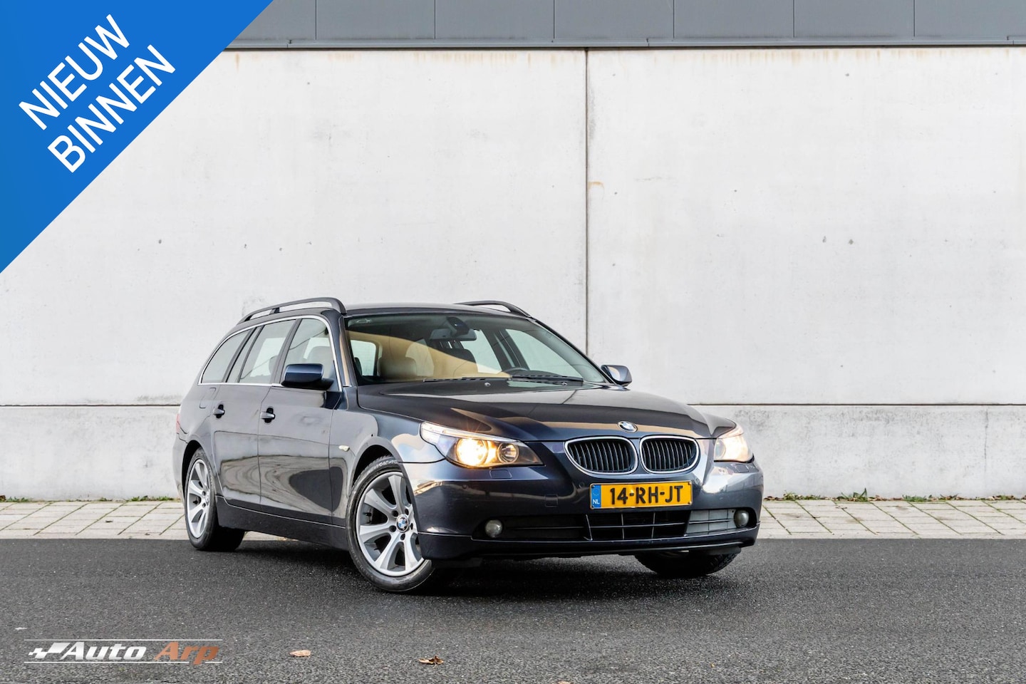 BMW 5-serie Touring - 523i Executive 523i Executive - AutoWereld.nl