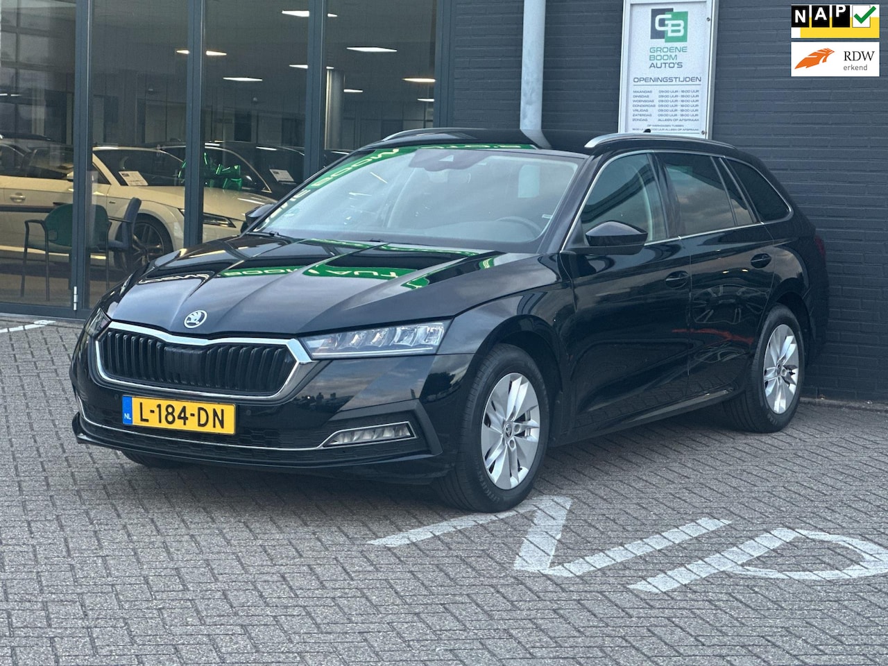 Skoda Octavia Combi - 1.0 e-TSI Business Edition/APP-CONNECT/NAVI/NL-AUTO NAP!! - AutoWereld.nl
