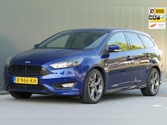 Ford Focus Wagon - 1.5 Titanium ST-Line Navigatie Parkeerhulp Stoelverwarming