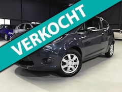 Ford Fiesta - 1.25 Titanium New Apk + Koppeling + Kln Brt I Airco I Trekhaak I 14inch I Elec Ramen I Mis