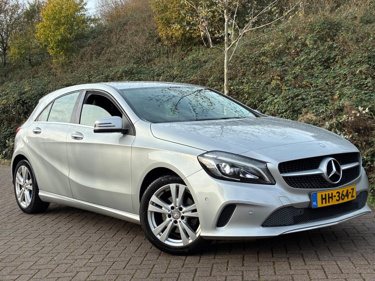 Mercedes-Benz A-klasse - 160 Ambition A160 AMG LUXE UITVOERING ! 11-2015 ! - AutoWereld.nl