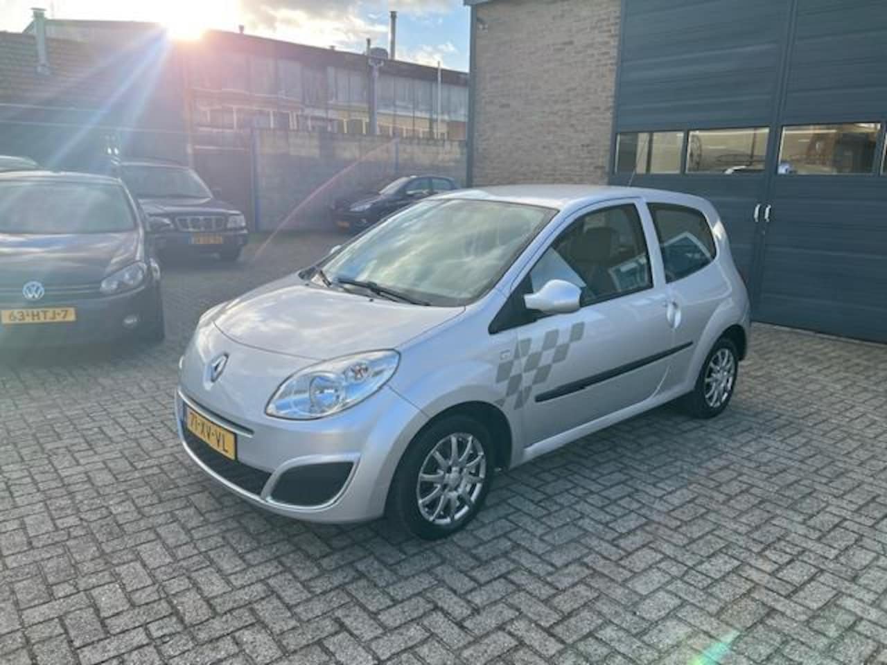 Renault Twingo - 1.2-16V Expression//Apk 01-2027 + Grote beurt - AutoWereld.nl