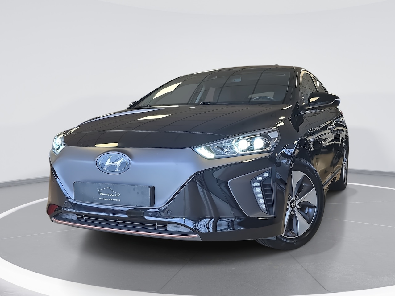 Hyundai IONIQ - Premium EV |PANO|MEMORY|STUUR+STOELVERW.|100%SOH|ORG.NL|NAP| 4279 - AutoWereld.nl