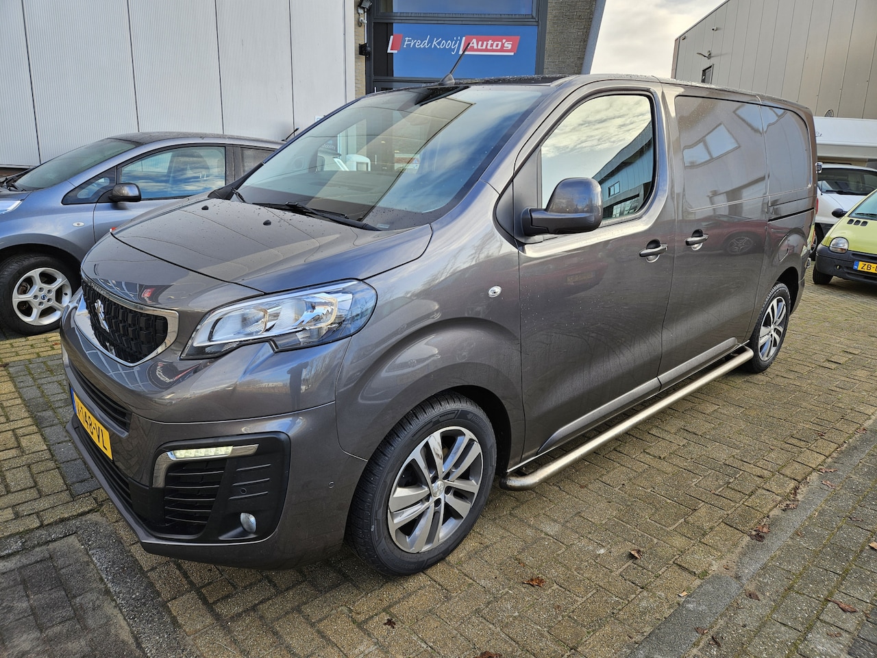 Peugeot Expert - 231S 2.0 BlueHDI 180 pk automaat Premium Pack - AutoWereld.nl