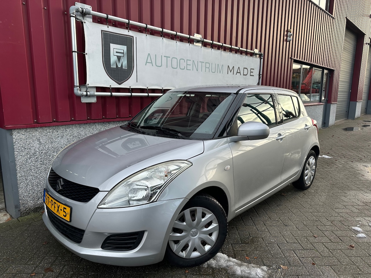 Suzuki Swift - 1.2 Comfort EASSS // Airco // Stoelverwarming // 5-Deurs - AutoWereld.nl