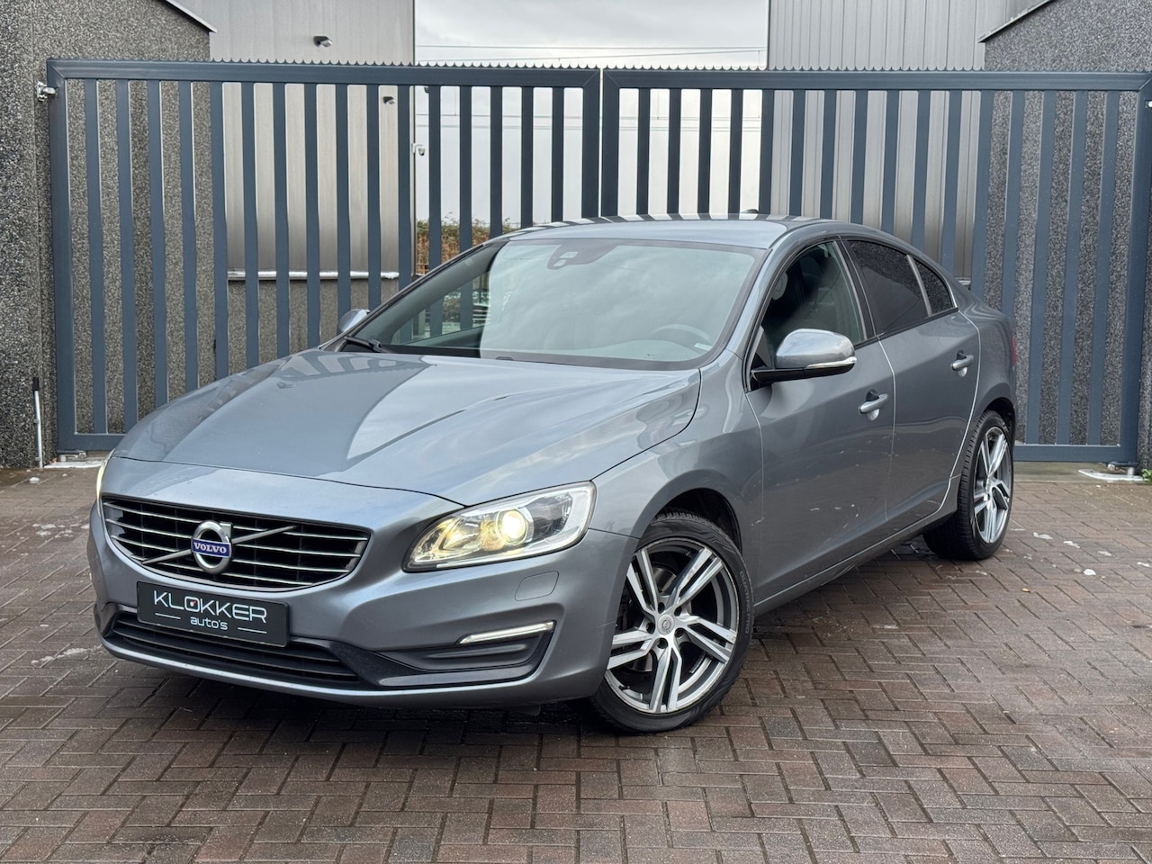 Volvo S60 - 2.0 D4 Polar+ Dynamic €6.500 EXPORTPRIJS binnen eu - AutoWereld.nl