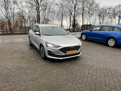 Ford Focus Wagon - 1.0 EcoBoost Hybrid Titanium X TREKHAAK CLIMA NAVI NEW MODEL