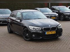 BMW 1-serie - 118i Corporate Lease Exe. M Sport / Alcantara / Navigatie / Parkeerhulp achter / 17'' / Sp