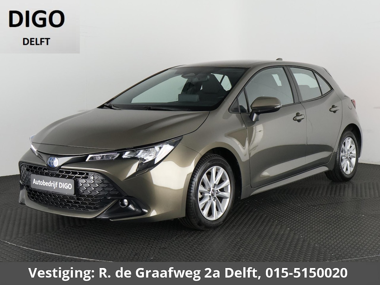 Toyota Corolla - Hybrid 140 Business | Stuur-/& Stoelverwarming | Apple Carplay & AndroidAUTO | Navigatie - AutoWereld.nl