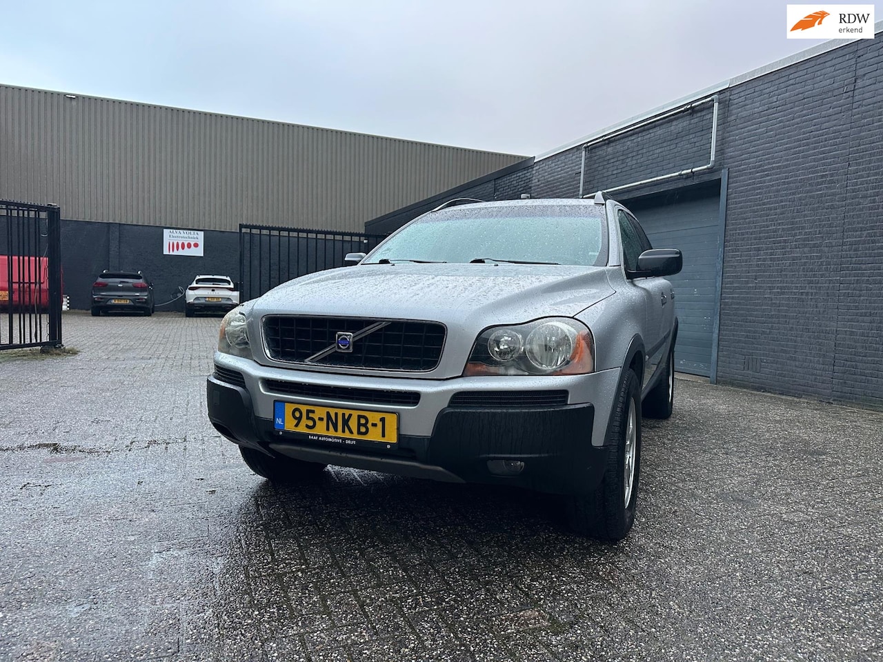 Volvo XC90 - 2.9 T6 Aut. Clima Cruise Leer Dak LM-Wielen Trekhaak APK. - AutoWereld.nl