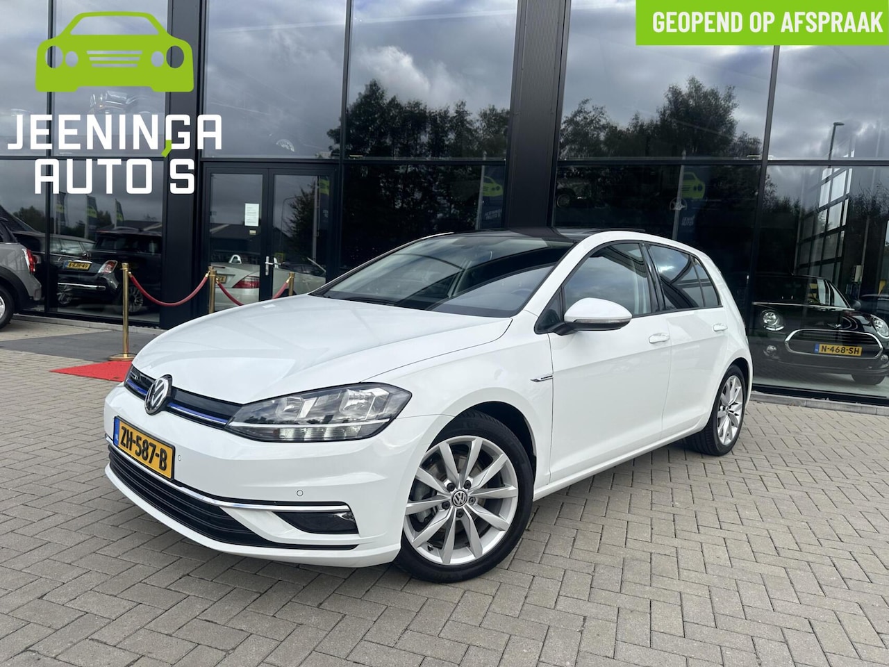 Volkswagen Golf - 1.5 TSI Highline|Pano|Stoelverwarming|Massage|ACC - AutoWereld.nl