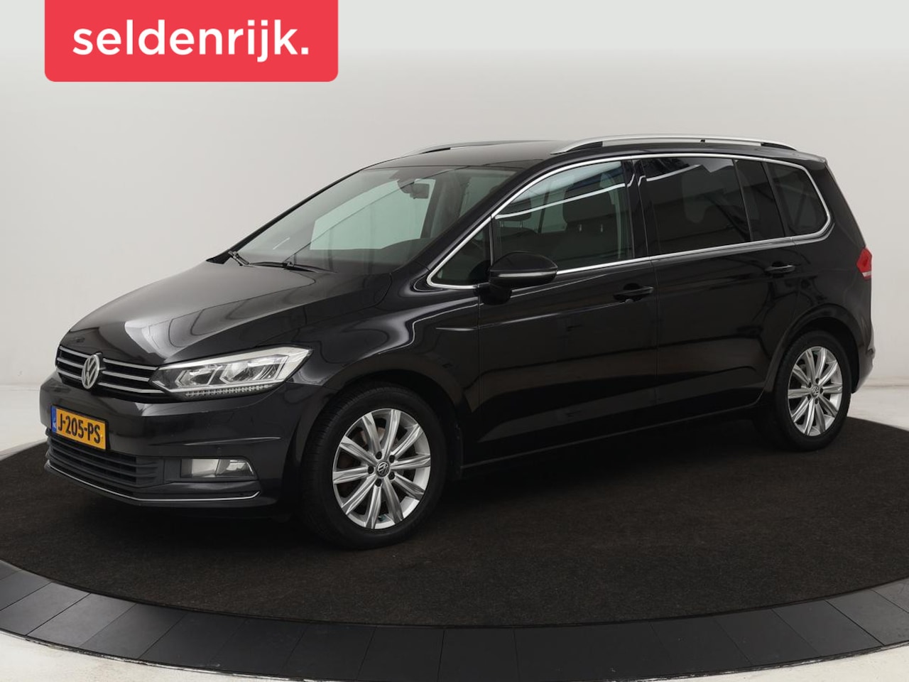 Volkswagen Touran - 1.4 TSI Highline 7-persoons | Stoelverwarming | Adaptive cruise | Massage | Navigatie | Pa - AutoWereld.nl