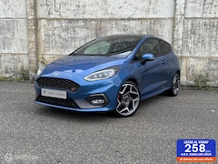 Ford Fiesta - 1.5 EcoBoost ST-3/B&O/Pano/Recaro/LED/Cruise