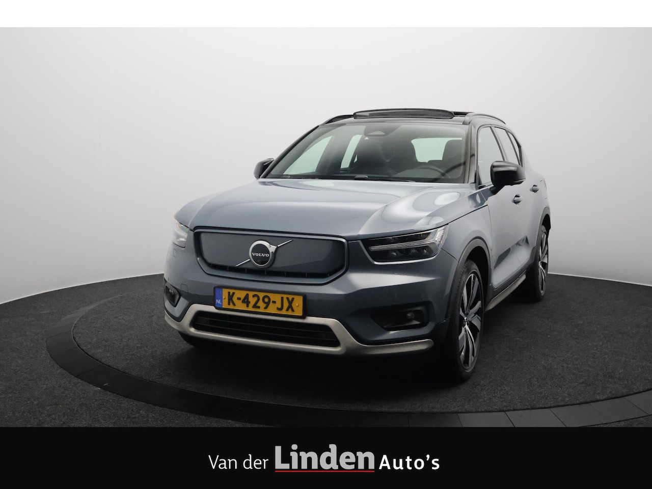 Volvo XC40 - Recharge P8 AWD R-Design SOH 93,2% | Panoramadak | Leer | Harman/Kardon | 360° Camera - AutoWereld.nl