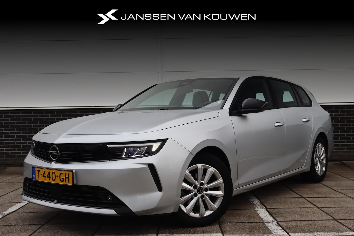 Opel Astra Sports Tourer - 1.2 Edition * Apple CarPlay * Achteruitrijcamera * Parkeersensoren * - AutoWereld.nl
