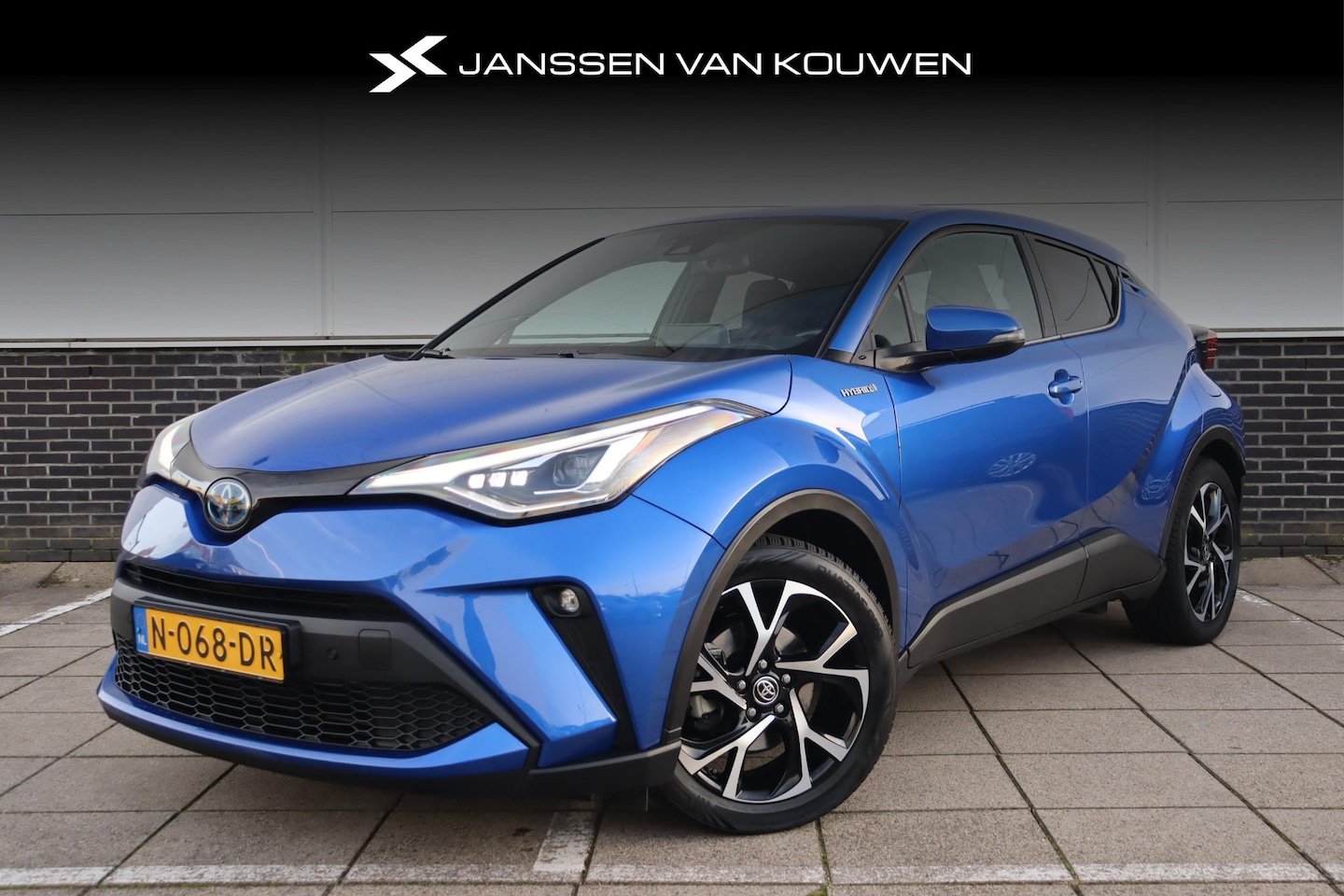 Toyota C-HR - 2.0 Hybrid Style Stoelverwarming / Navi / JBL Audio / LED Koplampen - AutoWereld.nl