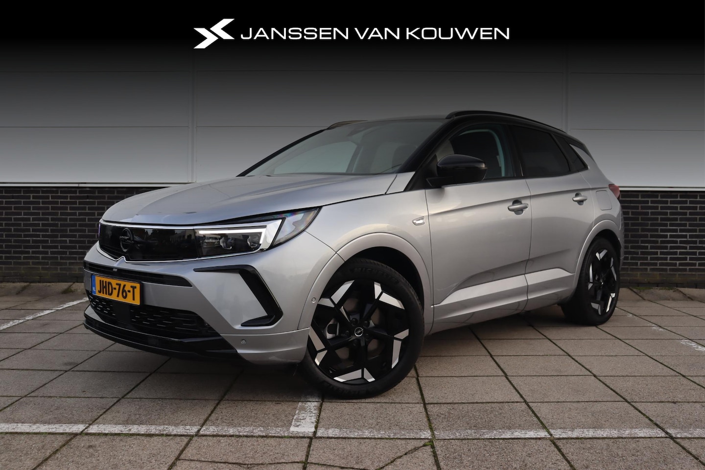 Opel Grandland - 1.6 Turbo Plug-In Hybrid 4x4 GSe SOH 100% / 300PK / Stuur&Stoelverwarming / Apple Carplay - AutoWereld.nl