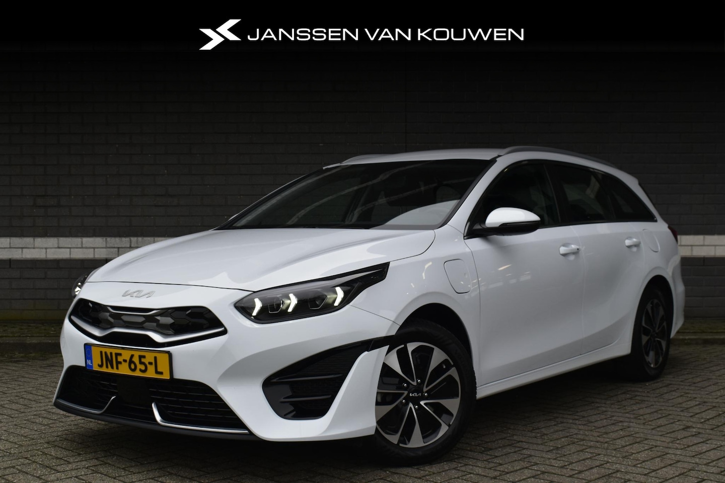 Kia Cee'd Sportswagon - Ceed 1.6 GDI PHEV DynamicLine Stoel-Stuurverwarming Adaptieve Cruise Control Achteruitrijc - AutoWereld.nl