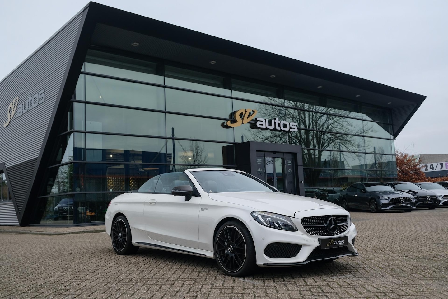 Mercedes-Benz C-klasse Cabrio - C43 AMG 367pk 4MATIC Airscarf CommandOnline Led Intelligent Stoelverwarming Designo - AutoWereld.nl