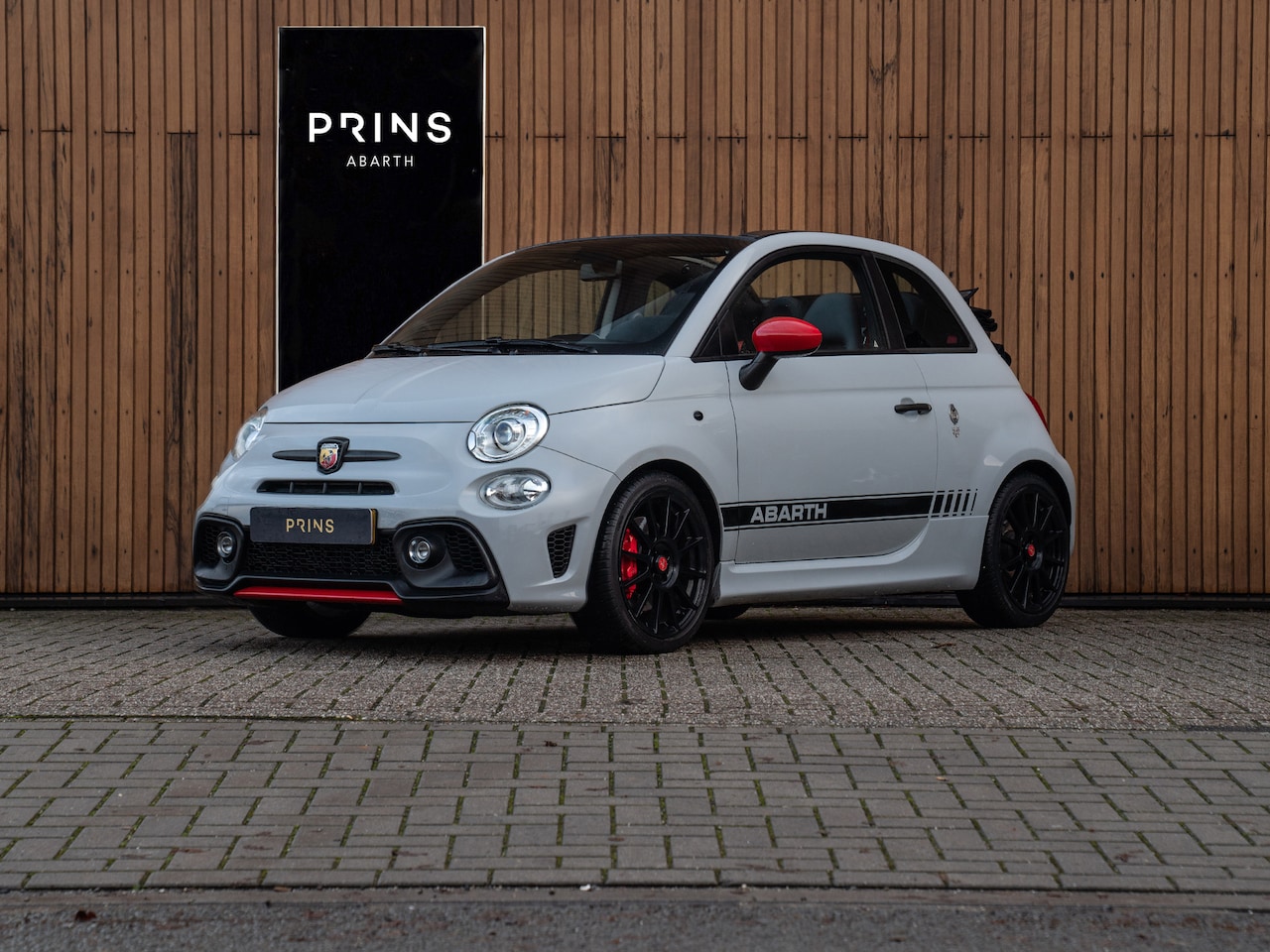 Abarth 595 - C Esseesse 70th Anniversary | Beats | Carbon stoelen | Orig. NL - AutoWereld.nl