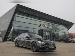 Mercedes-Benz C-klasse - C63s AMG 510pk Edition 1 Panoramadak Burmester Kuipstoelen Sportuitlaat Distronic Camera C