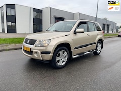 Suzuki Grand Vitara - 2.0-16V Exclusive Clima 4 aandrijving AFN Trekhaak