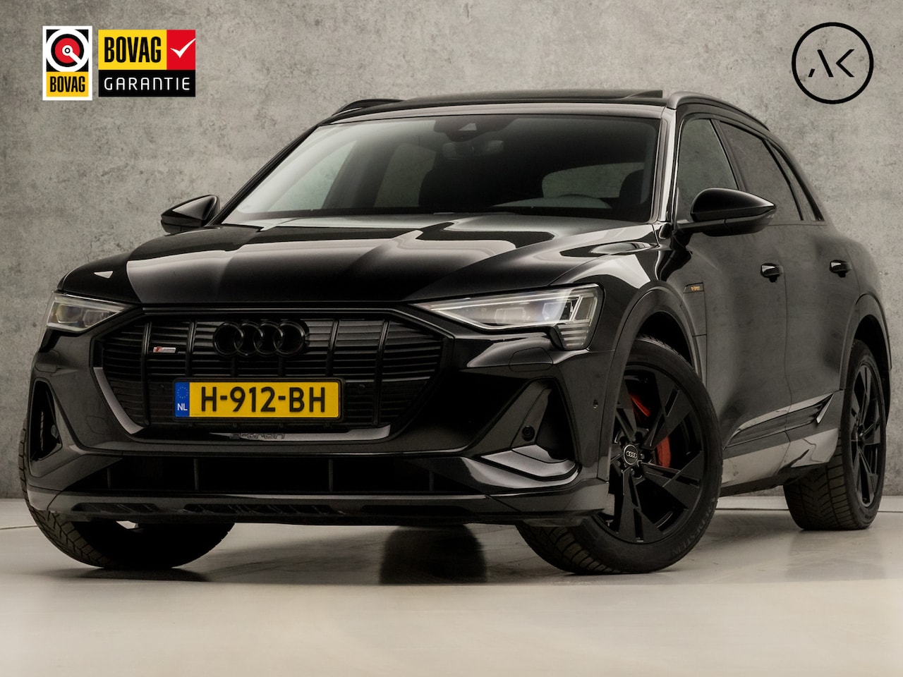 Audi e-tron - e-tron 50 quattro Launch edition Black 71 kWh (PANORAMADAK, BLACK EDITION, APPLE CARPLAY, - AutoWereld.nl