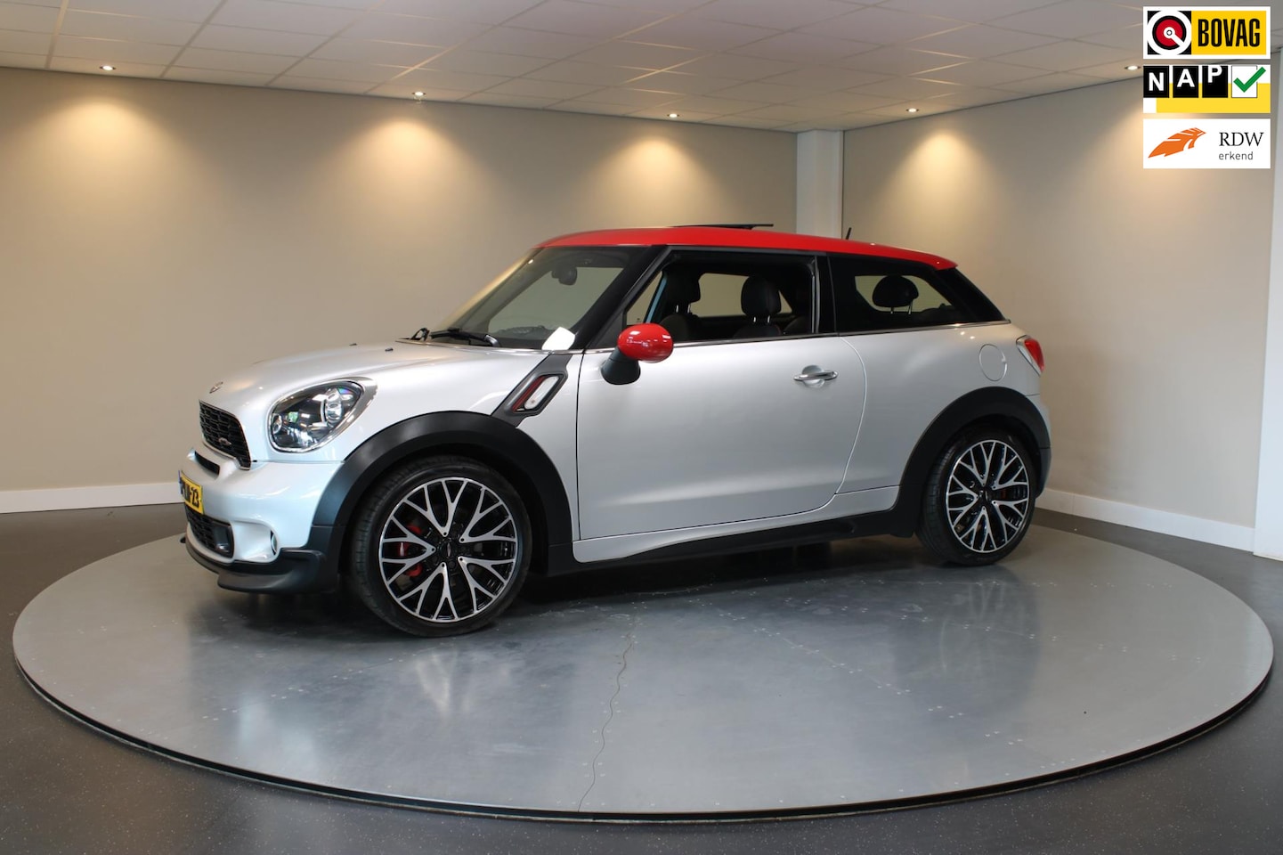 MINI Paceman - Mini 1.6 John Cooper Works ALL4 *218Pk!* Pano|Stoelverw.|AmbiLight - AutoWereld.nl