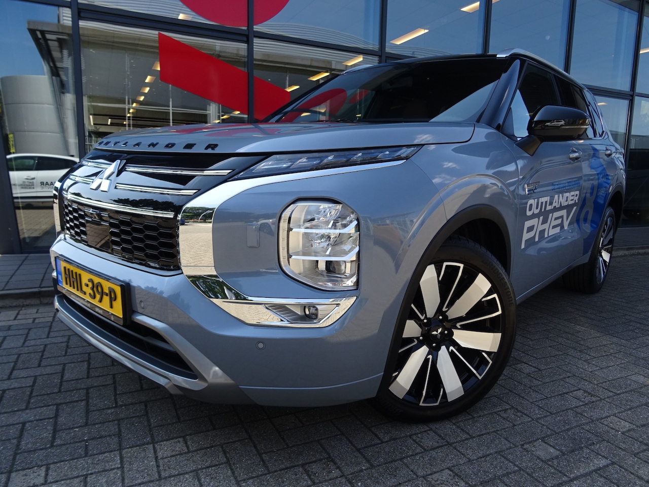 Mitsubishi Outlander - 2.4 PHEV Instyle+ | 4WD | 306 PK | AUTOMAAT | - AutoWereld.nl