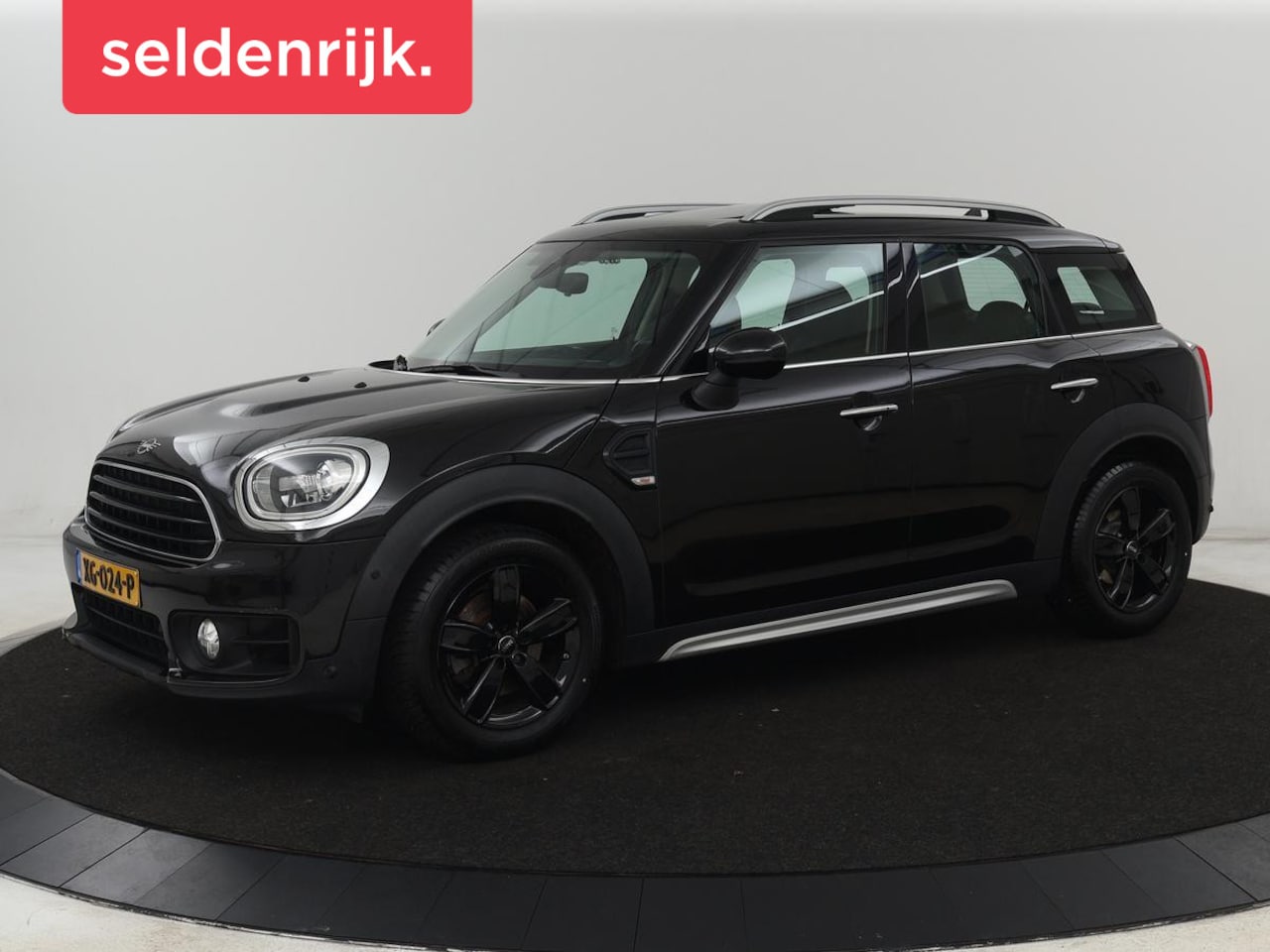 MINI Countryman - Mini 1.5 Cooper | Panoramadak | Leder | Stoelverwarming | Climate Control | JCW pakket | H - AutoWereld.nl