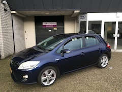 Toyota Auris - 1.8 Full Hybrid Executive / NAVI / CLIMA / CAMERA / LEDER/STOF / 1e EIGENAAR