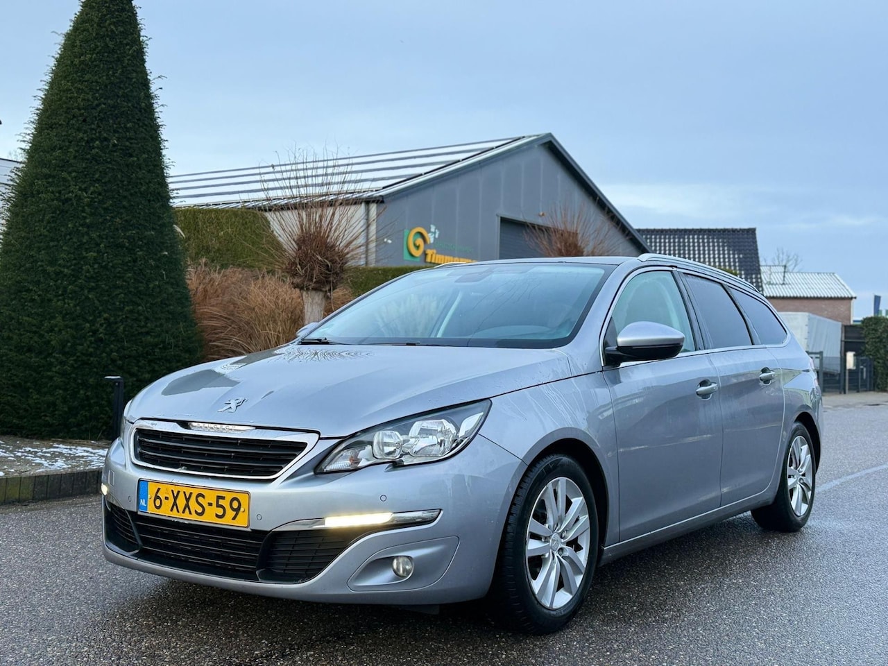 Peugeot 308 SW - 1.6 BlueHDI Blue Lease Executive 2014 Pano/Navi/Clima/Lmv - AutoWereld.nl