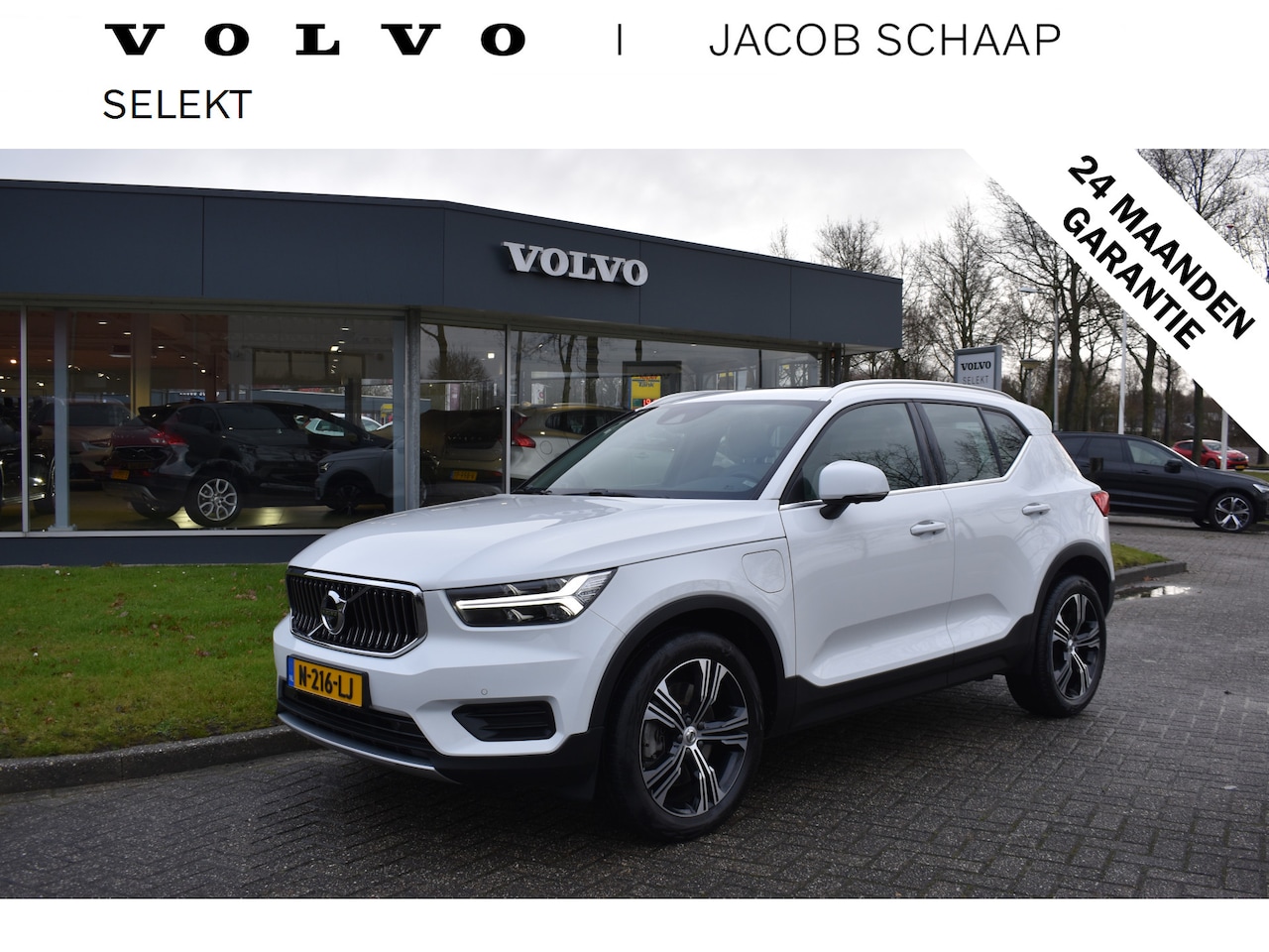 Volvo XC40 - T4 211PK Recharge Inscription | Trekhaak | Panodak | H&K | ACC | Leder | Stuurverwarming | - AutoWereld.nl