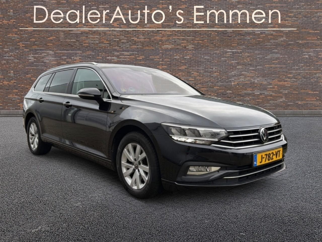 Volkswagen Passat Variant - 2.0 TDI ECC PANODAK LMV NAVIGATIE LED - AutoWereld.nl