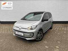 Volkswagen Up! - 1.0 High Up 75PK PANODAK l NAVI l BLUETOOTH