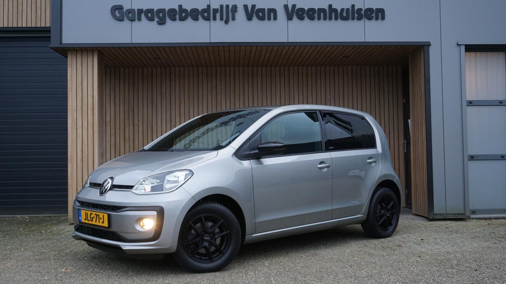 Volkswagen Up! - 1.0 60PK 5Drs United Clima Cruise A-Camera 14inch LM DAB 79620km! Complete Up! - AutoWereld.nl