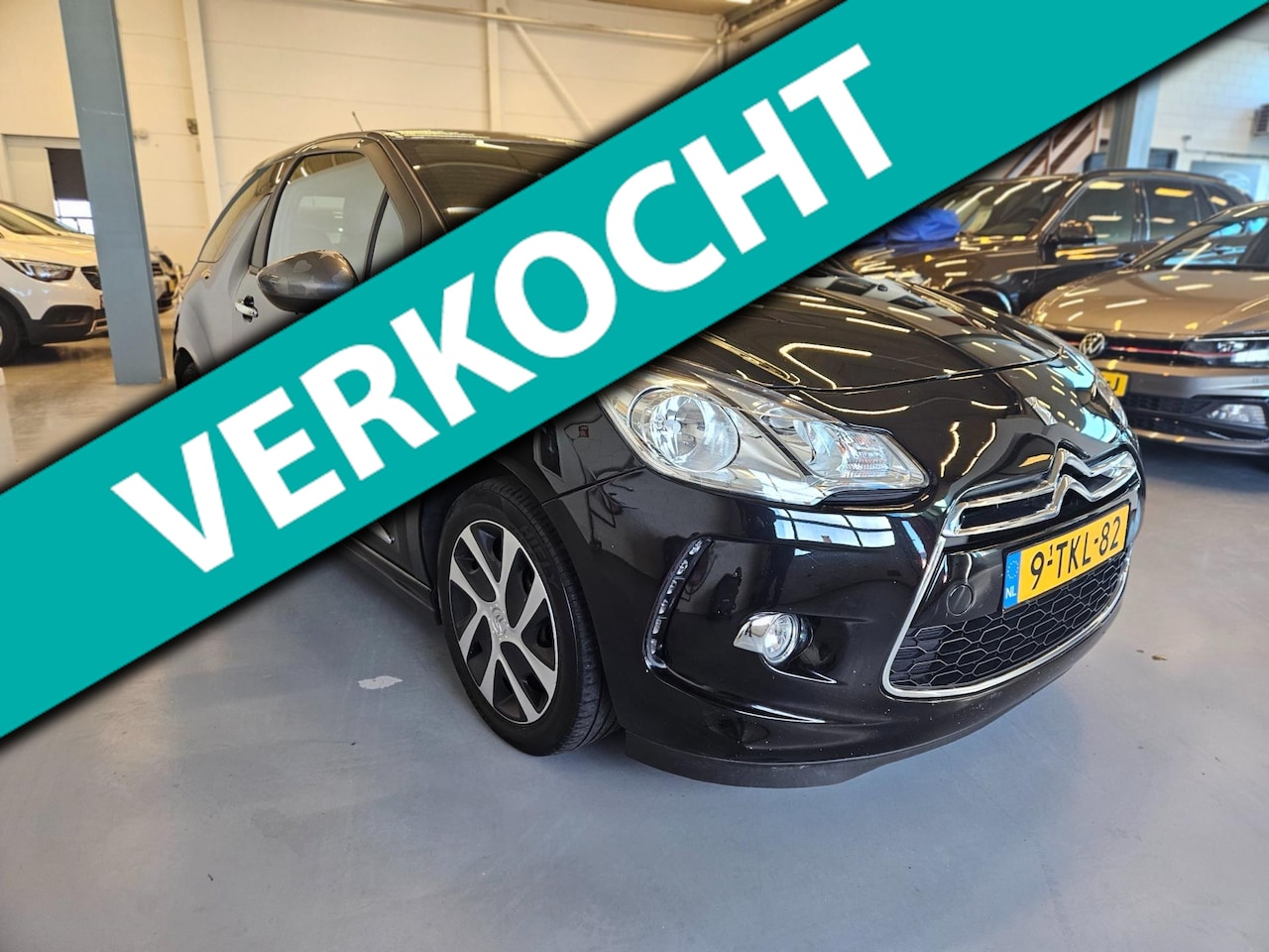 Citroën DS3 - 1.2 VTi So Chic | CarPlay - AutoWereld.nl