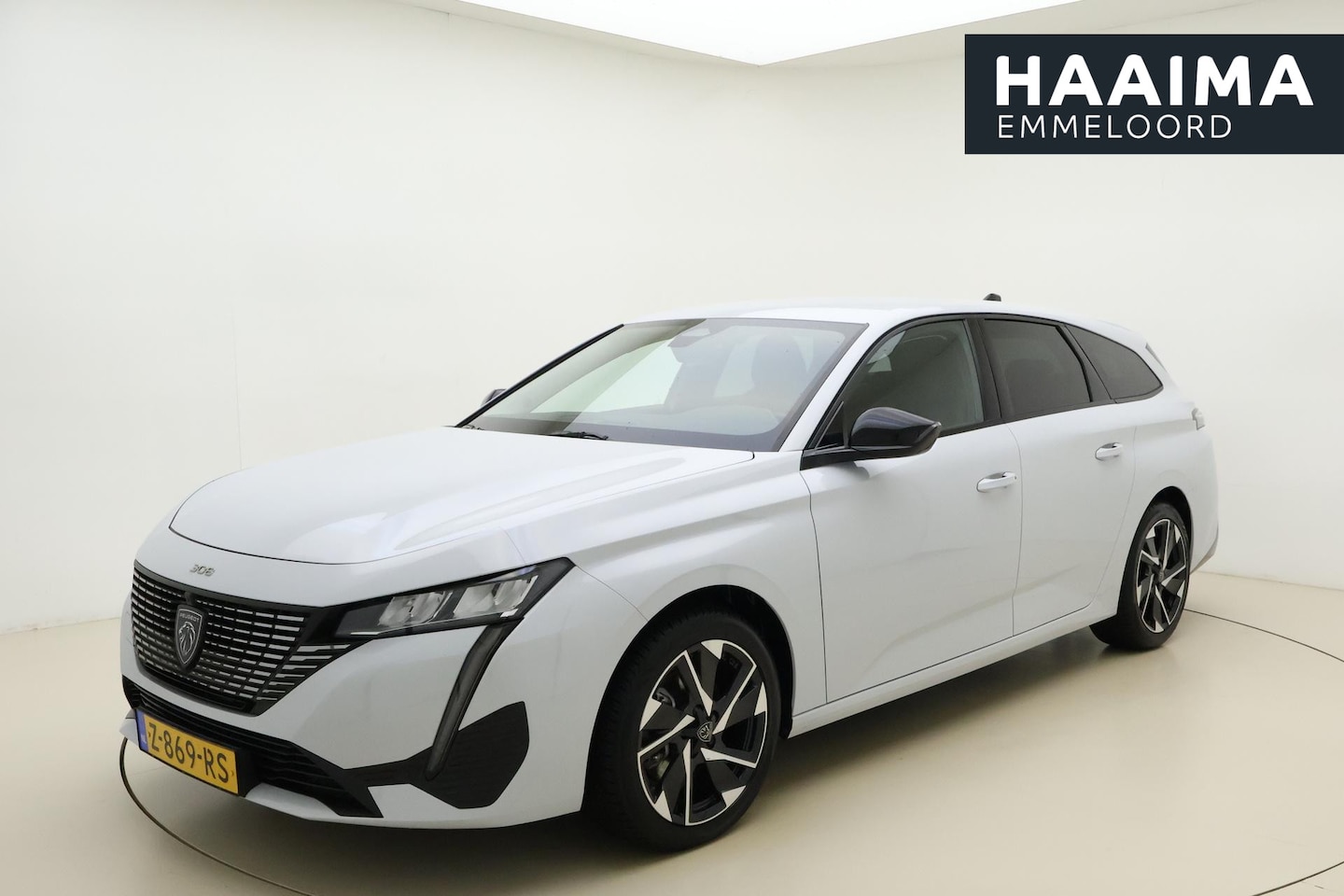 Peugeot 308 SW - 1.2 PureTech Allure 130 PK Automaat | Navigatie | Afneembare Trekhaak | Verhoogd trekvermo - AutoWereld.nl