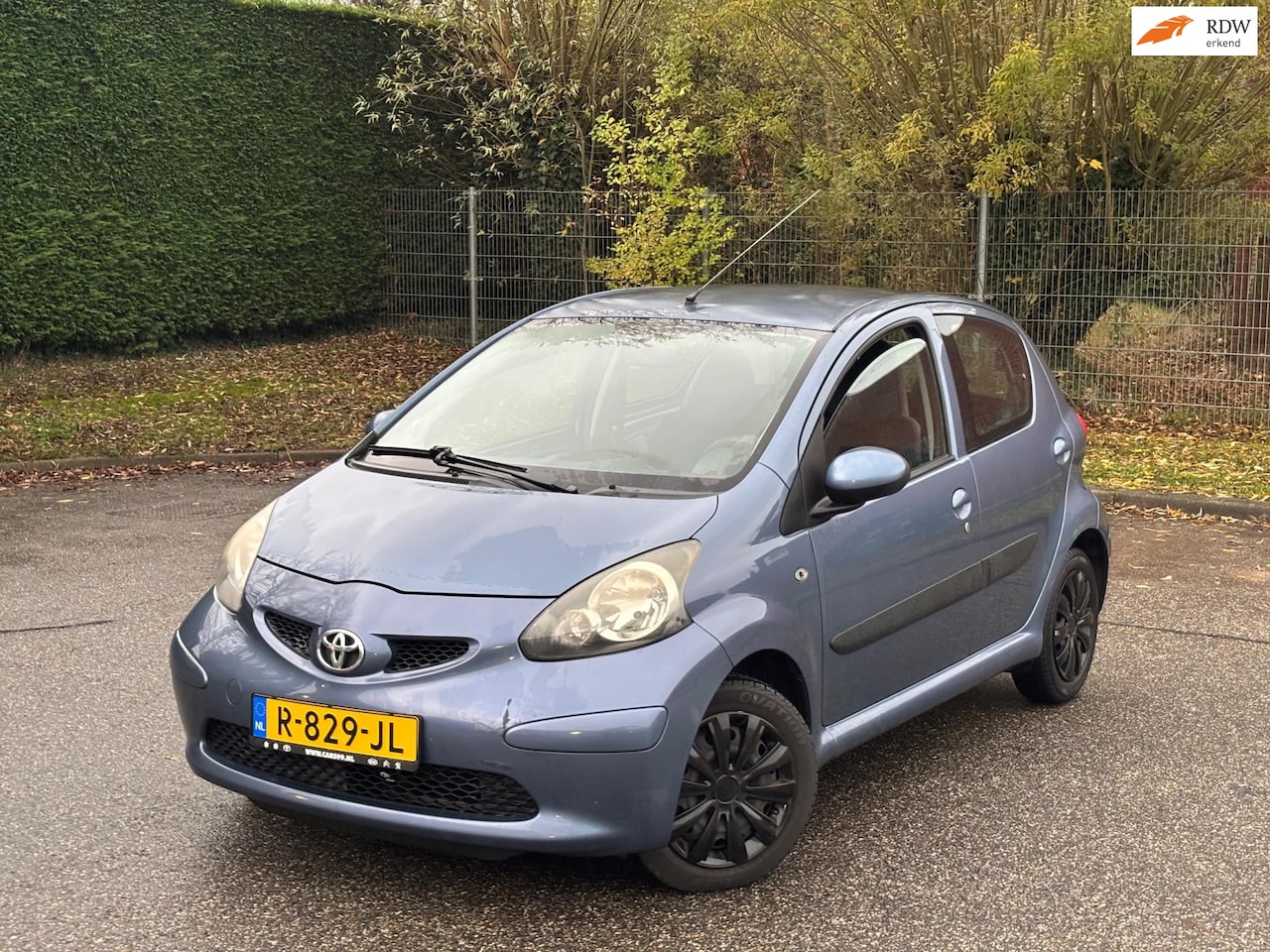Toyota Aygo - 1.0-12V | APK tot 31-08-2026 | Airco | El. Ramen | Toerenteller | Half leder | 5-drs | Rij - AutoWereld.nl